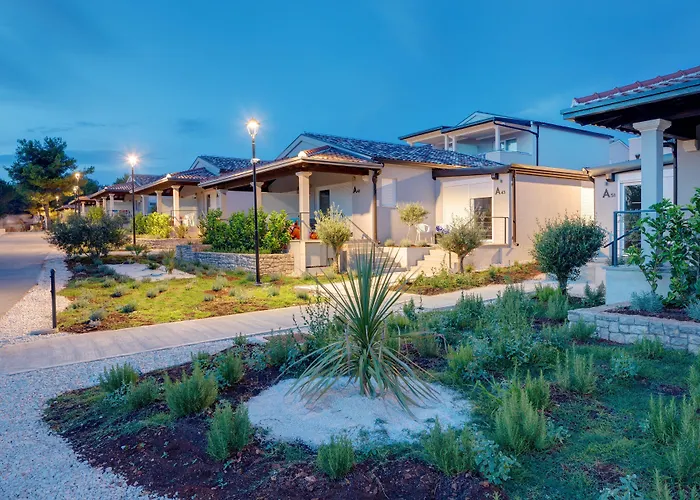 Gava Waterman – 4*